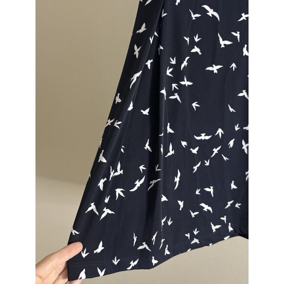 NEW Gilli Navy Blue Bird Pattern Slinky Skirt Size M Pull On Stretch Stichfix - Picture 4 of 10